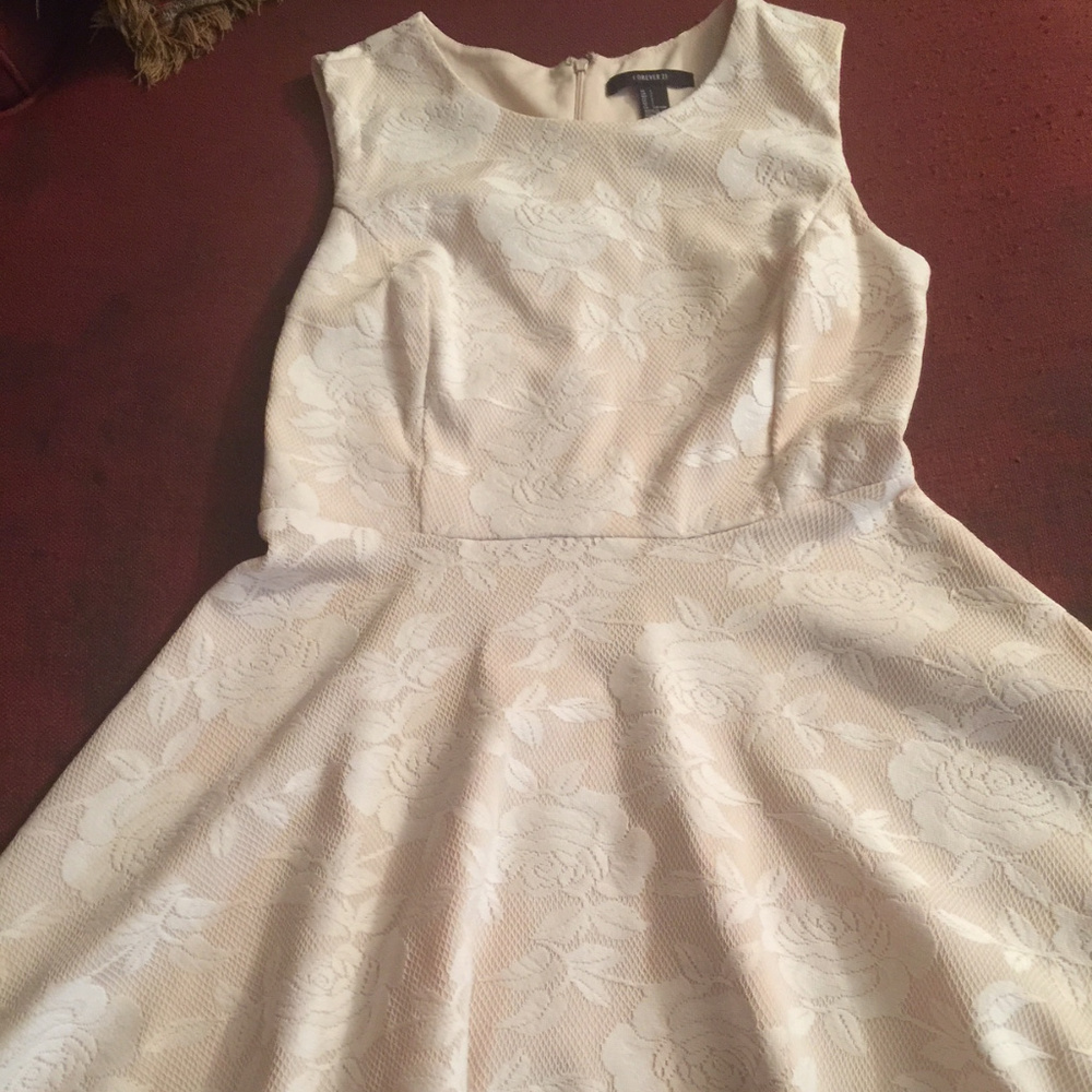 GiRLS JUNIORS DRESS OFF WHITE BEIGE size Large